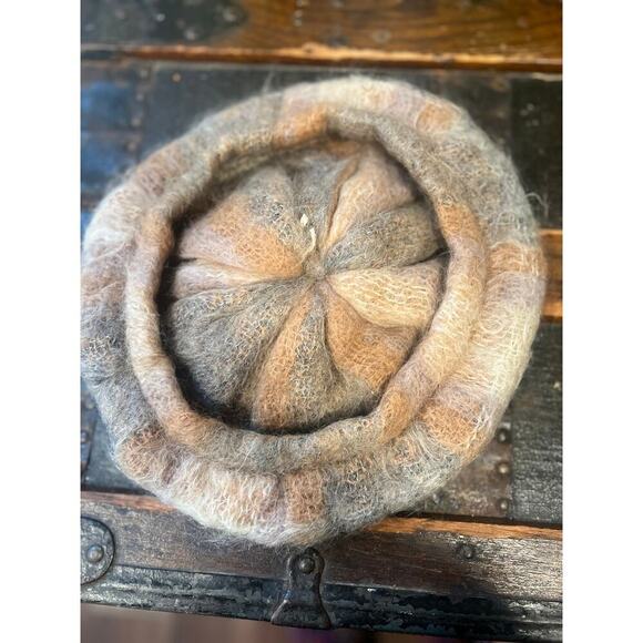Women’s Vintage French Mohair style Beret Hat Gray - Picture 5 of 5
